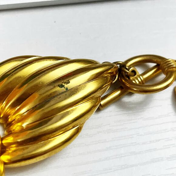 Anne Klein Vintage 90's Goldtone Leaf Collar Statement Necklace - Picture 7 of 8